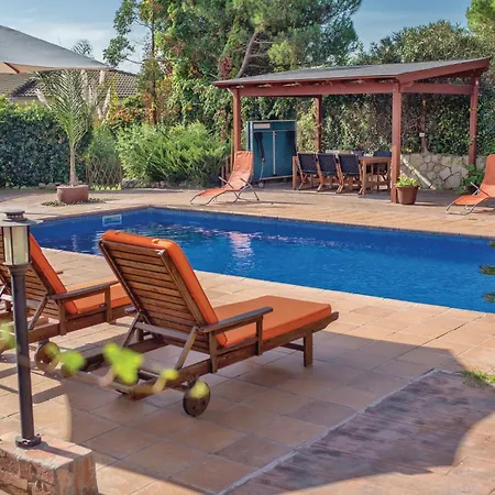 Holiday home Awesome In